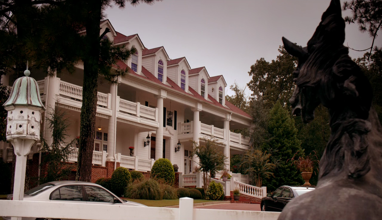 Mystic Falls Estate The Vampire Diaries Wiki FANDOM powered by Wikia