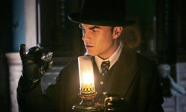 The Vampire Diaries The Originals: The Awakening
