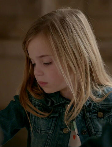 File:Lizzie-7X22.jpeg