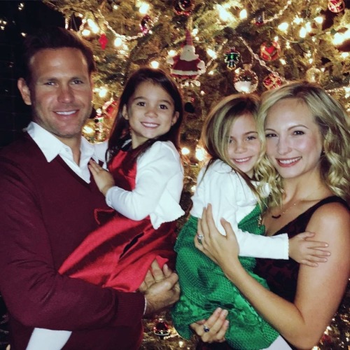 Caroline, Alaric, Josie und Lizzie Vampire Diaries Wiki FANDOM