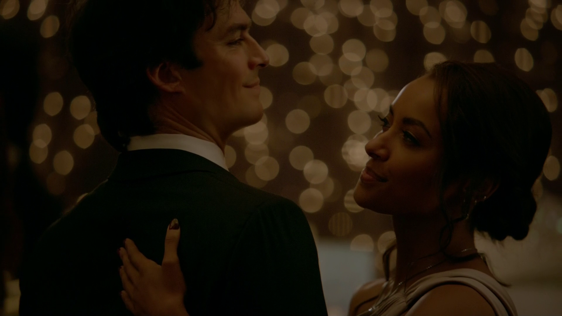 Vampire Diaries Damon And Bonnie