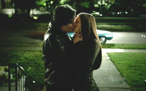 Image 4777 The Vampire Diaries Damon And Elena Kiss Large Png The