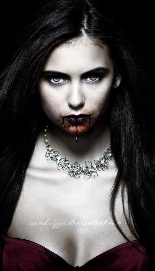 Elena bir vampir.... Vampir Günlükleri fc