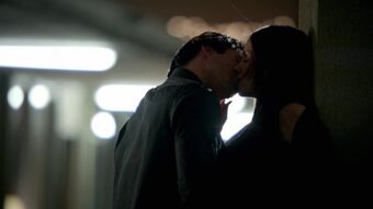 4 Sezonda Elena Ve Damon Atesli Vampir Sexs I Mi Yapicaklar Vampir Gunlukleri Fc Wiki Fandom