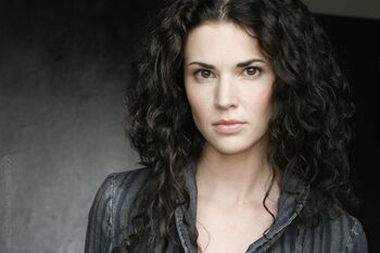 Laura Mennell | Van Helsing Wiki | FANDOM powered by Wikia