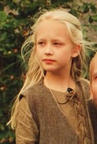 https://vignette.wikia.nocookie.net/vedmak/images/7/72/Ciri-series.jpg/revision/latest?cb=20140623114127