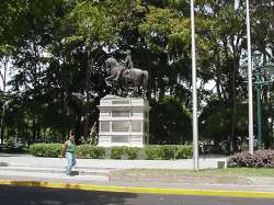 Estatua ecuestre del Mariscal Sucre