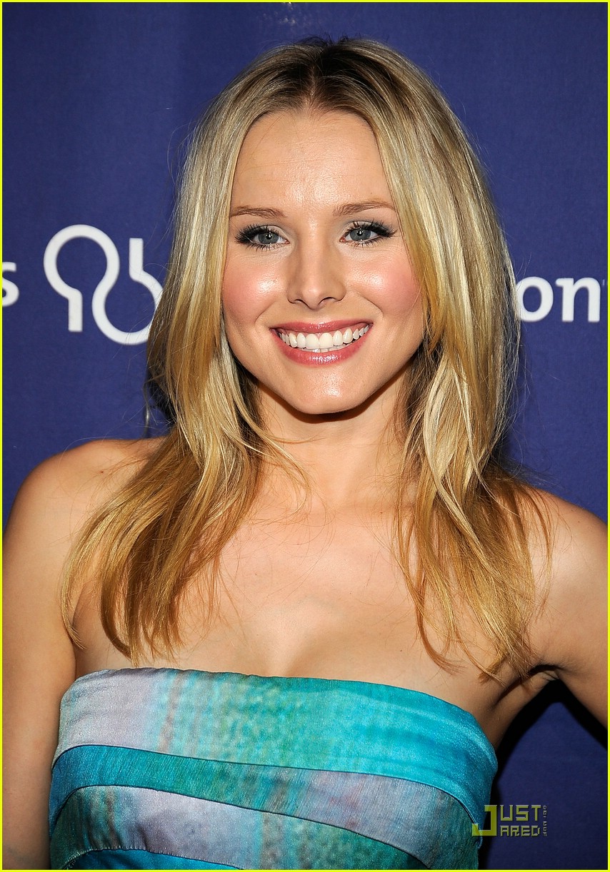 Kristen Bell Lesbian Strapon Porn - House of lies kristen bell interracial sex pool scene - Sex and lies  between blonde and brunett