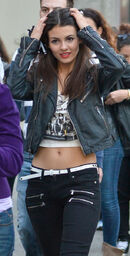 Victoria Justice's Midriff | Victoria Justice Wiki | FANDOM powered by ...