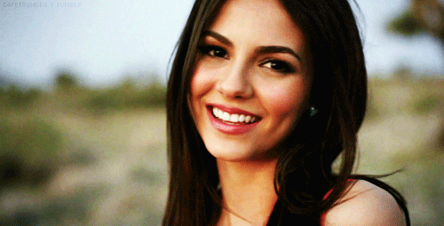 image tumblr m7p7s5kmnb1qlc16go1 500 gif victoria justice wiki