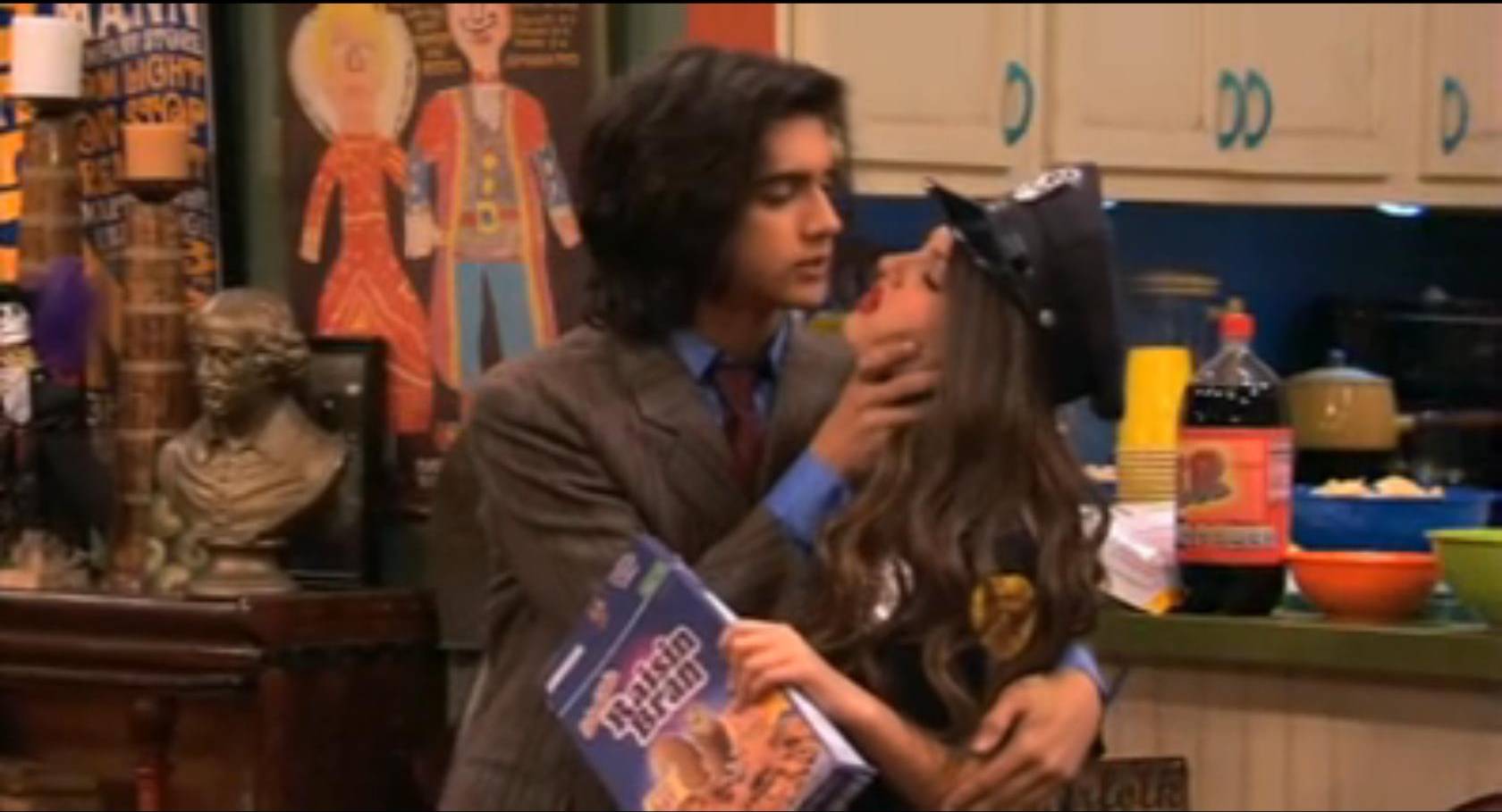 Tori and beck dating in victorious