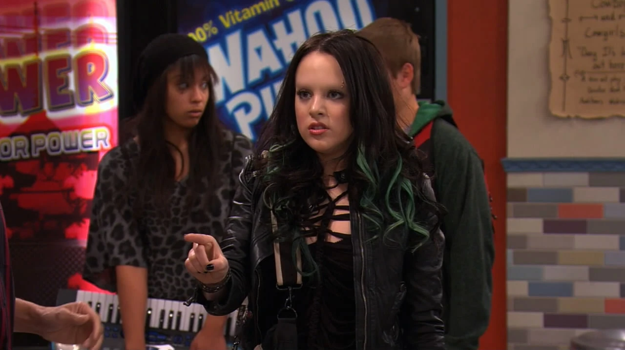 Imagem Jade crazy ponnie.jpg Victorious Wiki FANDOM powered by Wikia