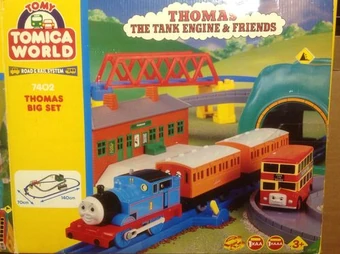 tomica world thomas and friends
