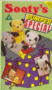 sooty 39 s bumper special video collection international thomas christmas party vhs