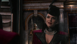 Queen Regina 220