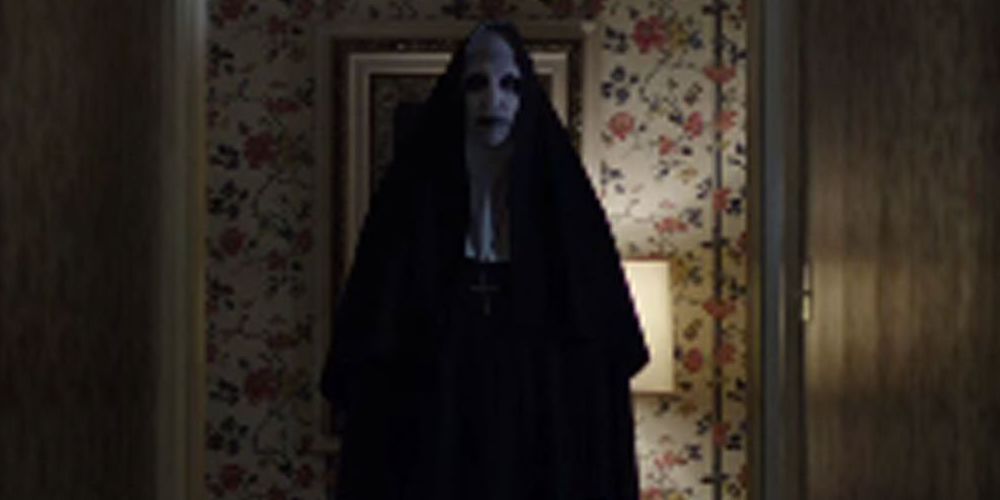 Image - The-Conjuring-2-Valak-the-Demon-Nun-in-Corridor ...