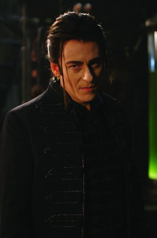 sideshow dracula and van helsing