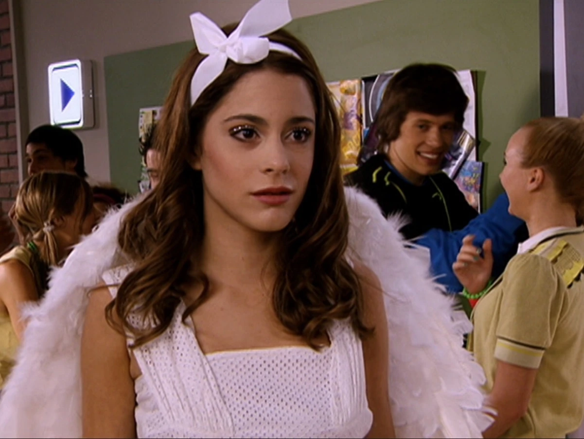 Image Violetta.engel.jpg Violetta wiki FANDOM powered by Wikia