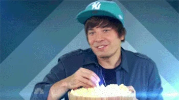 MRW-watching-people-fail-jimmy-fallon-eating-popcorn