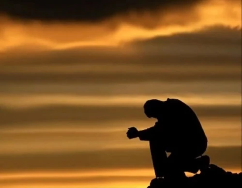 Guy-praying