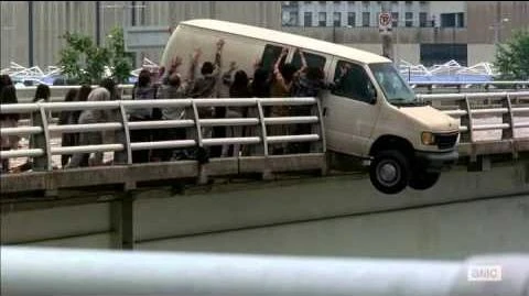 Carol and Daryl car falling down (The Walking Dead S05E06)