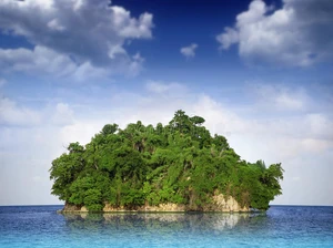 Small-island-15750861