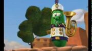 Tuba guy
