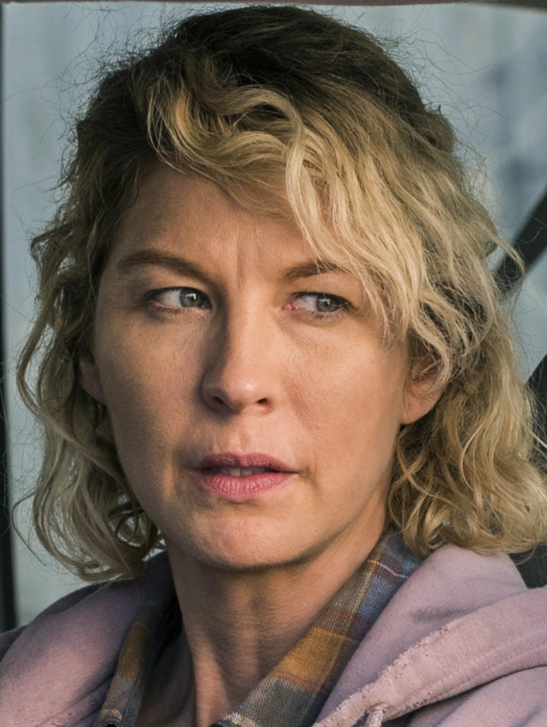 Naomi (Fear The Walking Dead) Walking Dead Wiki FANDOM powered by Wikia