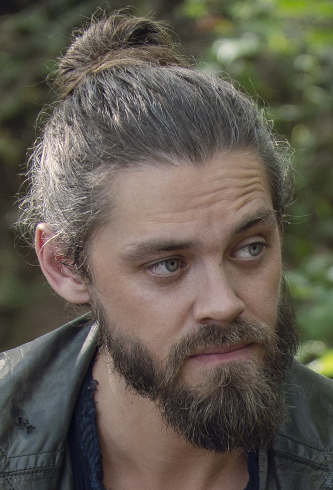 Does Jesus Die In The Walking Dead
