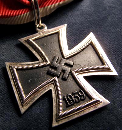 Hermann Goring's Knight's Cross of the Iron Cross | Warehouse 13 ...