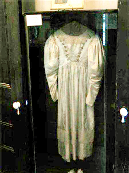 Anna Baker's Wedding Dress | Warehouse 13 Artifact Database Wiki