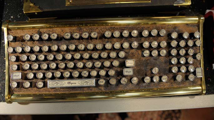 Image - Arties keyboard.jpg | Warehouse 13 Wiki | FANDOM powered by Wikia