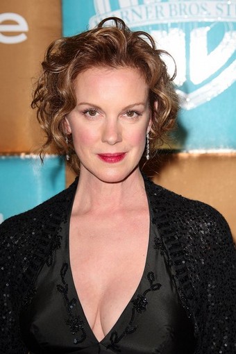 Elizabeth Perkins Elizabeth Perkins