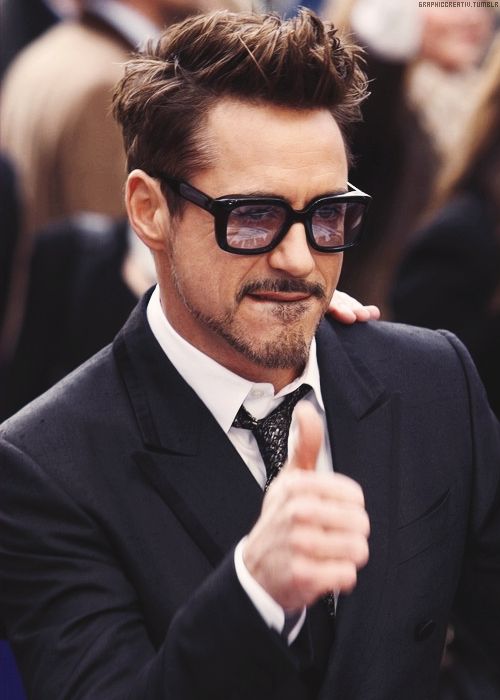 Robert Downey Jr.  Weekly Planet Wikia  FANDOM powered 
