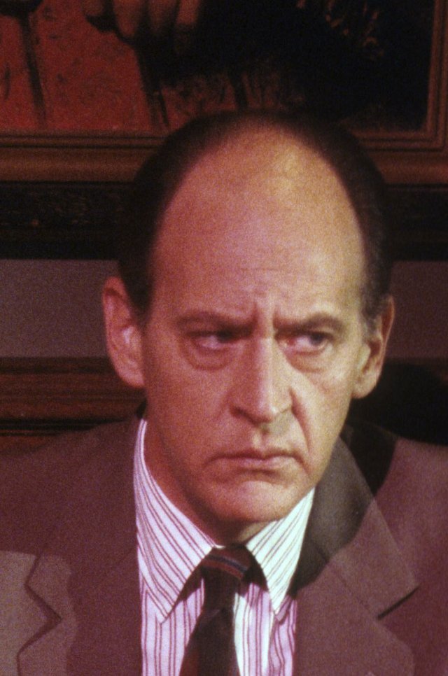 Earl Boen West Wing Wiki FANDOM powered by Wikia