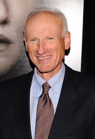 File:Box+New+York+Premiere+Inside+Arrivals+ltPD6ekxeY-l.jpg