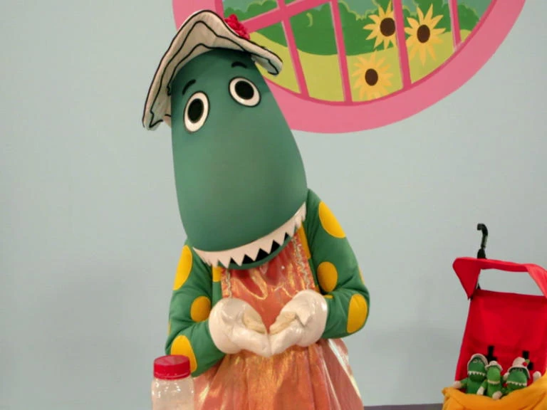 Image DorothyholdingShortnin'Bread.jpg Wigglepedia FANDOM powered