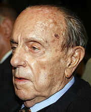 200px-Manuel-Fraga-Iribarne