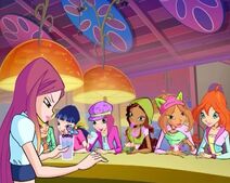 Roxy and Winx Frutti Music