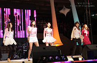 Wonder Girls-HallaUniv