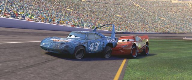 File:Lightning McQueen's Racing Academy 1.jpg - Wikipedia