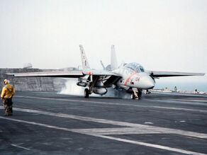 F14tomcatondeck