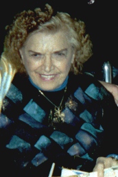 MaeYoung20010402