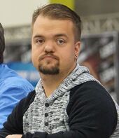 Hornswoogle WrestleMania Axxess 2015 (cropped)