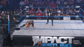 Villainess Madison Attacking Mickie