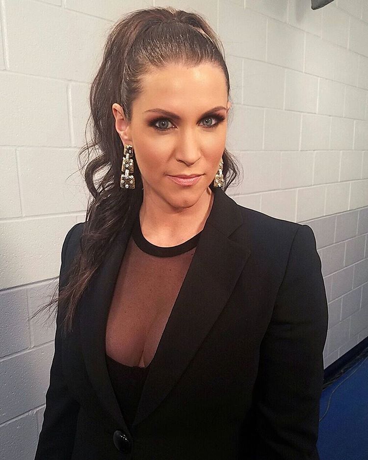 stephanie-mcmahon-biography-height-life-story-super-stars-bio