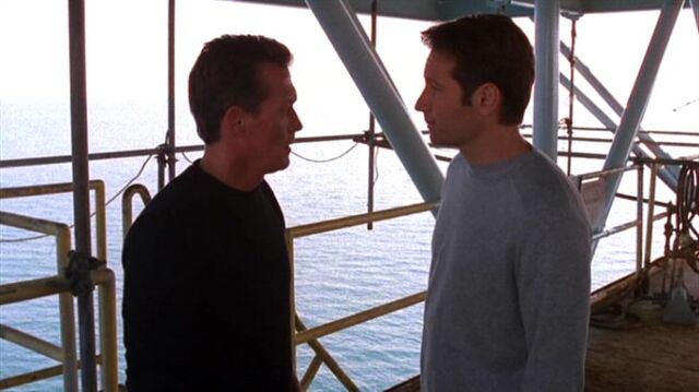 File:John Doggett and Fox Mulder on Galpex Orpheus.jpg