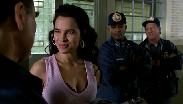 File:PrisonWifeHarlow&Guards.jpg