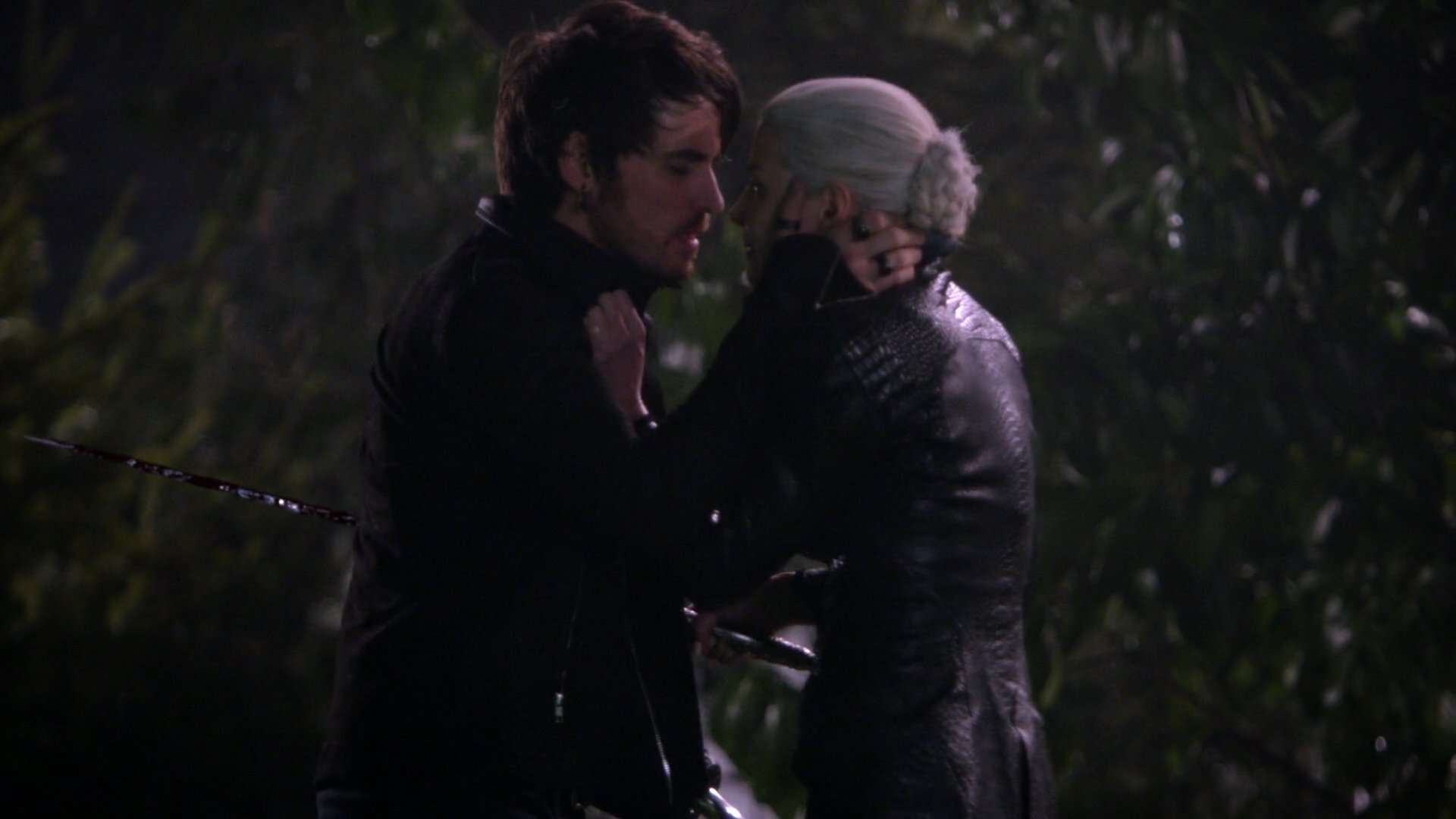 Once upon a time wiki. Once upon a time wiki. Once upon a time wiki. Реджина миллс и зелина в сторибруке. Морфей однажды в сказке.