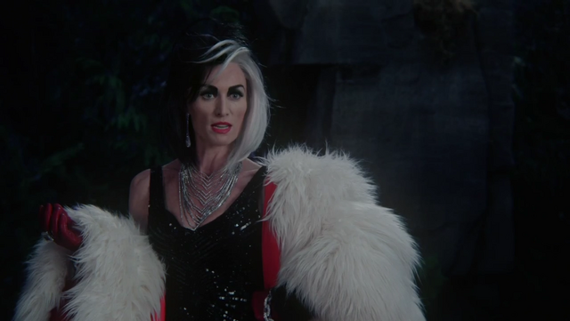 Plik:4x12 Cruella De Vil.png
